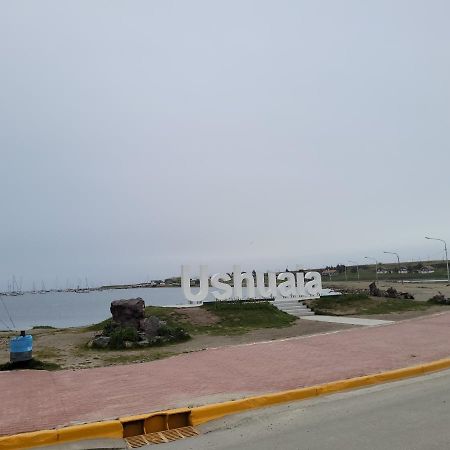 Alojamiento Raquel Y Hector Ushuaia Exteriör bild
